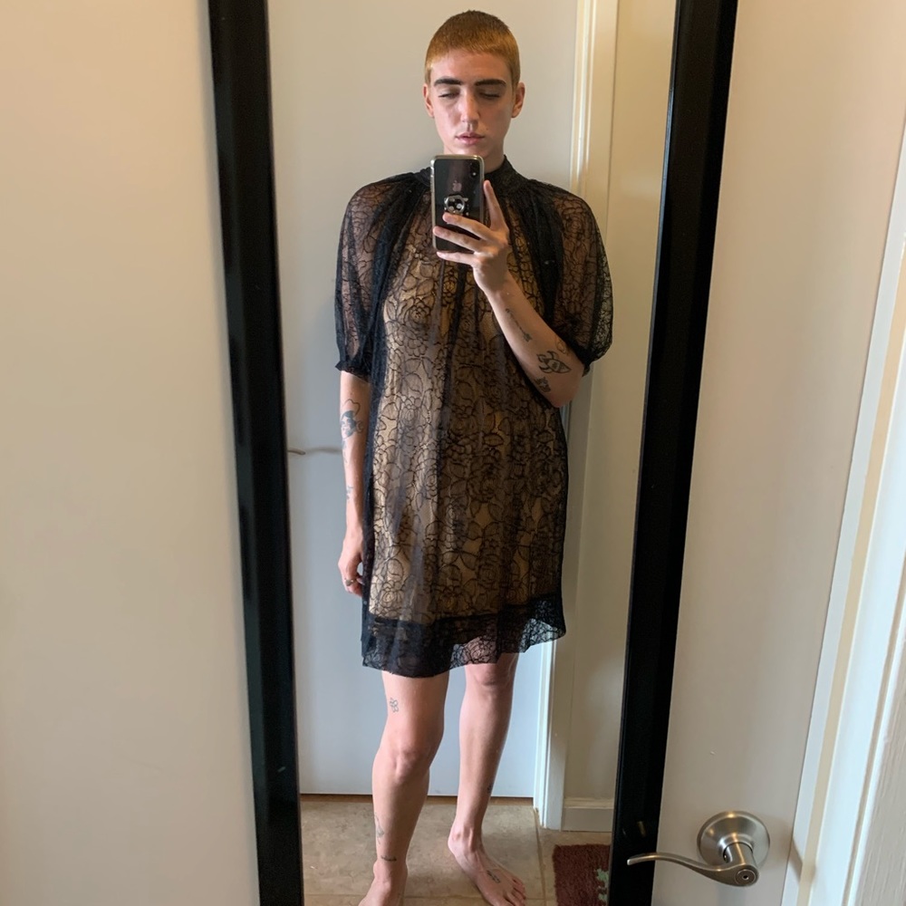 BCBG lace dress. - Picture 1 of 4